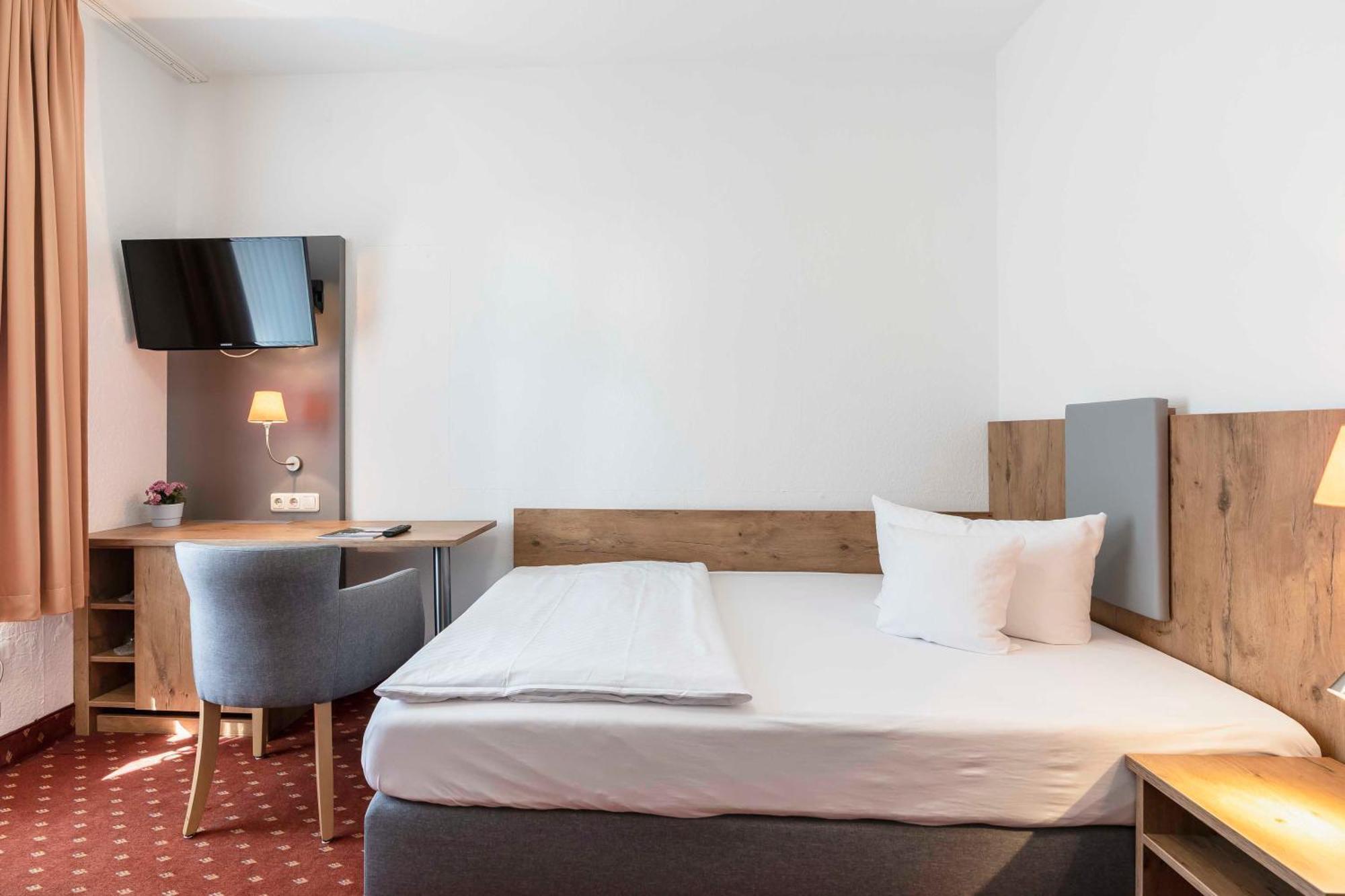 Hotel Markgraf 레닌 외부 사진