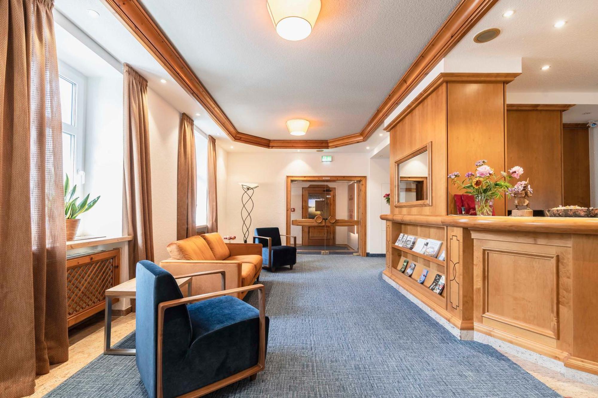 Hotel Markgraf 레닌 외부 사진